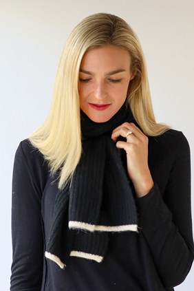 WOOL BLEND SCARF